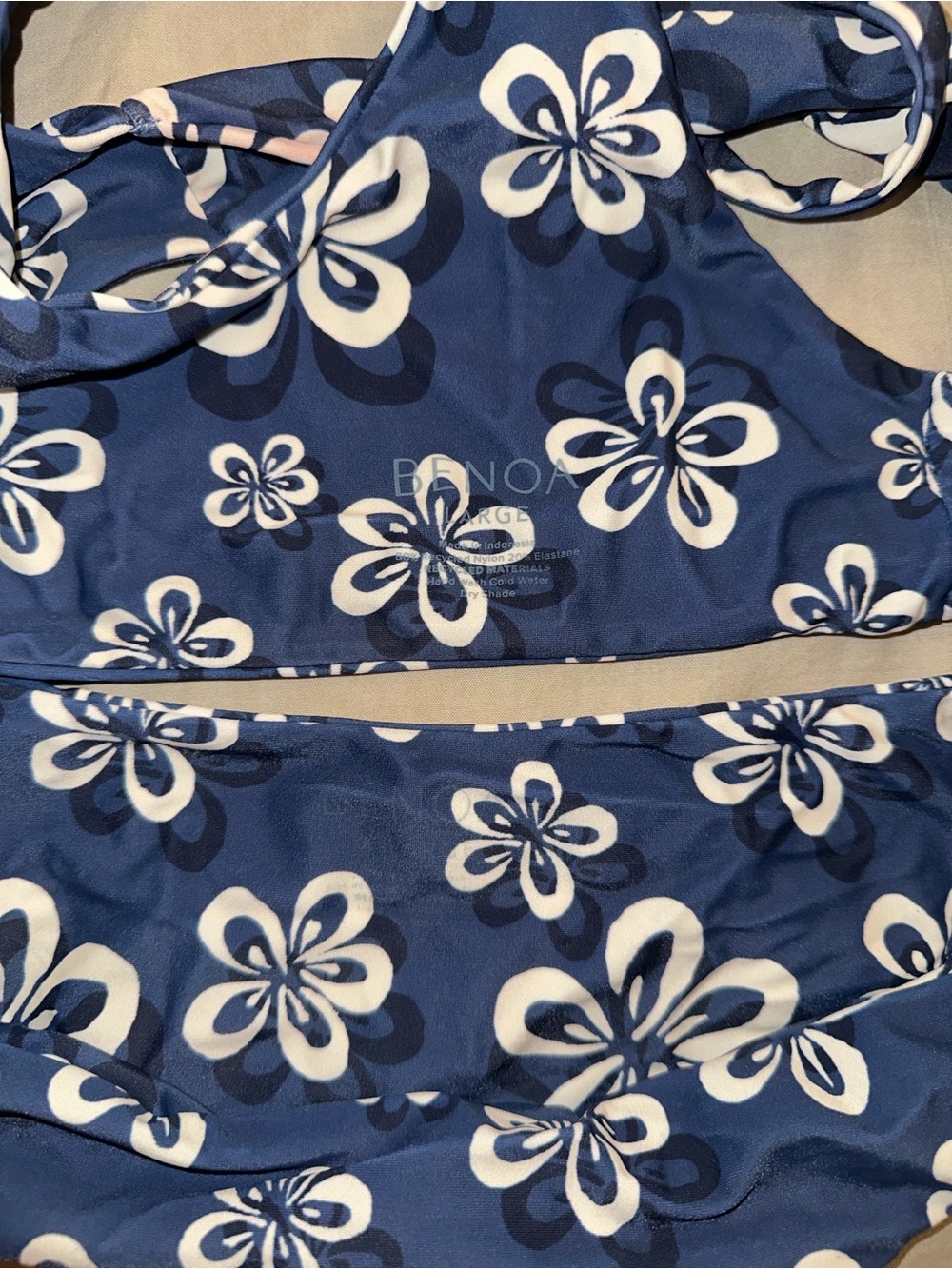 Benoa Maramatea Set (LARGE North Top and XLARGE Celma Bottoms) - Picture 2 of 2